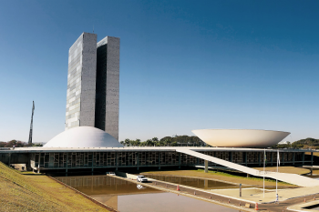 Sede do Senado Federal em Brasília, onde funciona a Escola de Governo responsável pelos cursos gratuitos do Saberes.